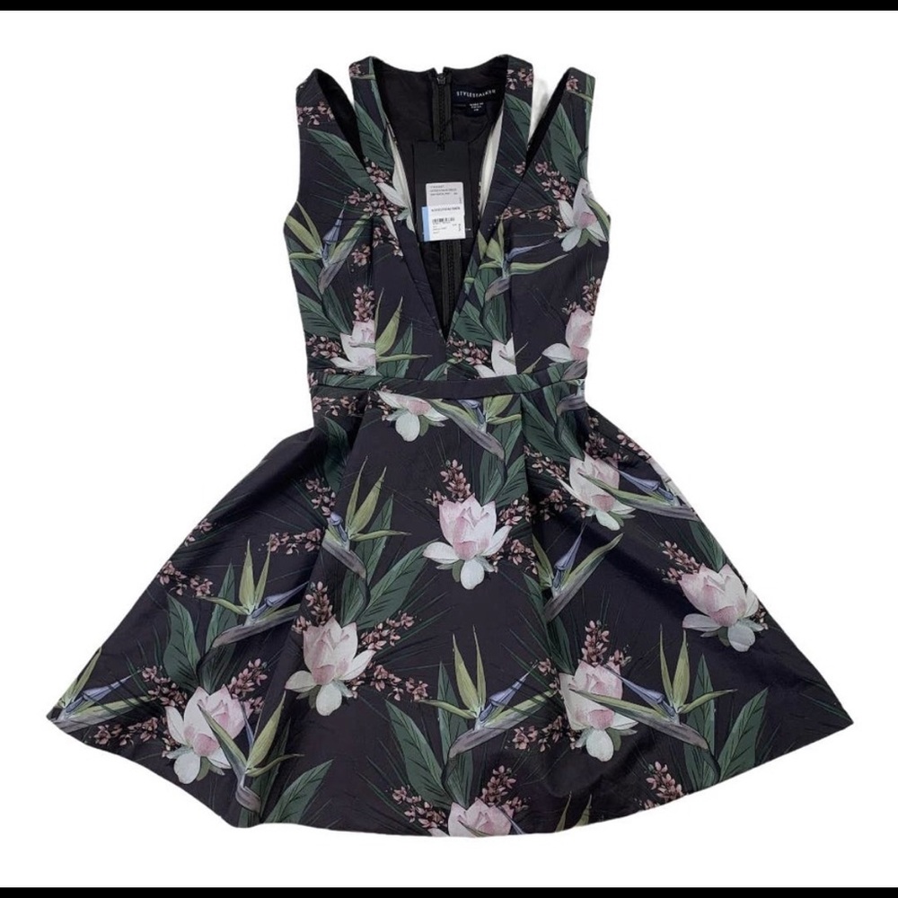 Stylestalker Catch a Wave Floral Flare Dress XS - Picture 2 of 7